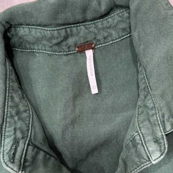 Green Utility Romper with Belted Waist - Picture 4 of 4